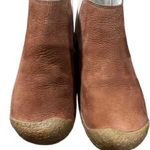 Keen mosey Chelsea ankle boot size 8